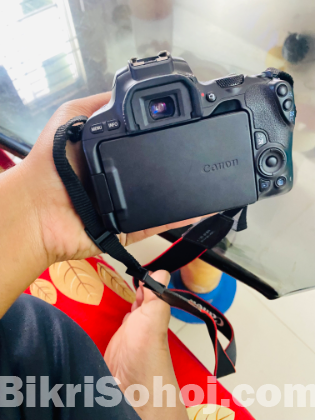 Canon200d